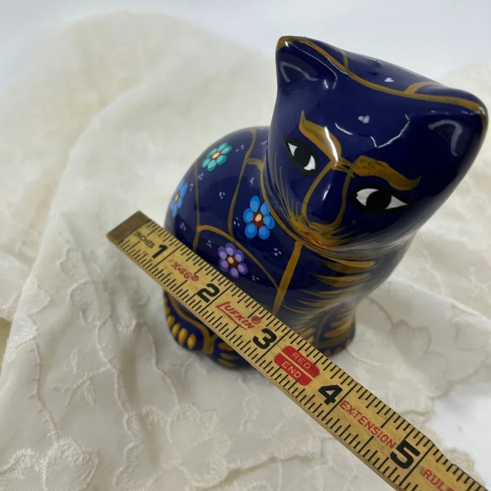 Vintage Hand Painted Ceramic Mexican Folk Art Talavera Cat Figurine With Flowers